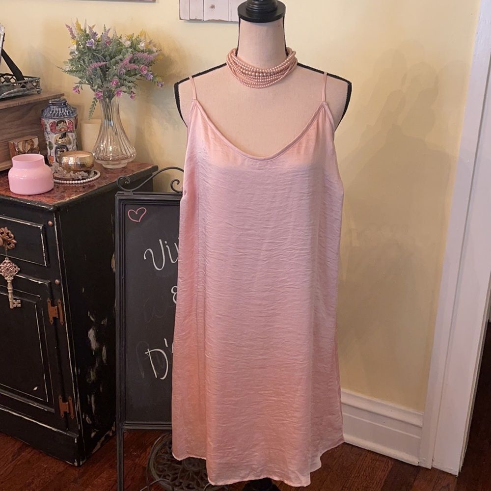 Love Sadie XL COQUETTE Blush Satiny Lined Classic French Style Slip Dress